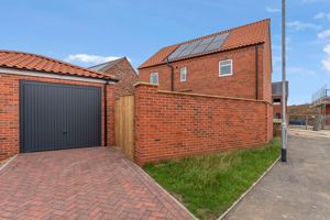 Photo 26- click for photo gallery